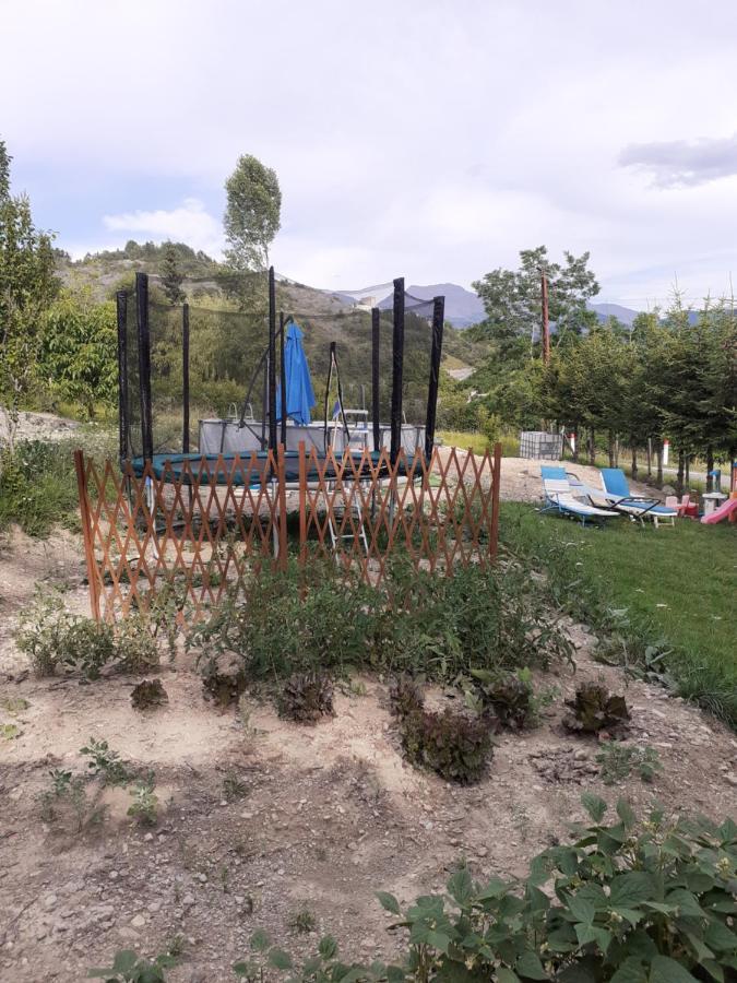 Mon Ecrin De Nature Rez De Jardin Seyne Buitenkant foto